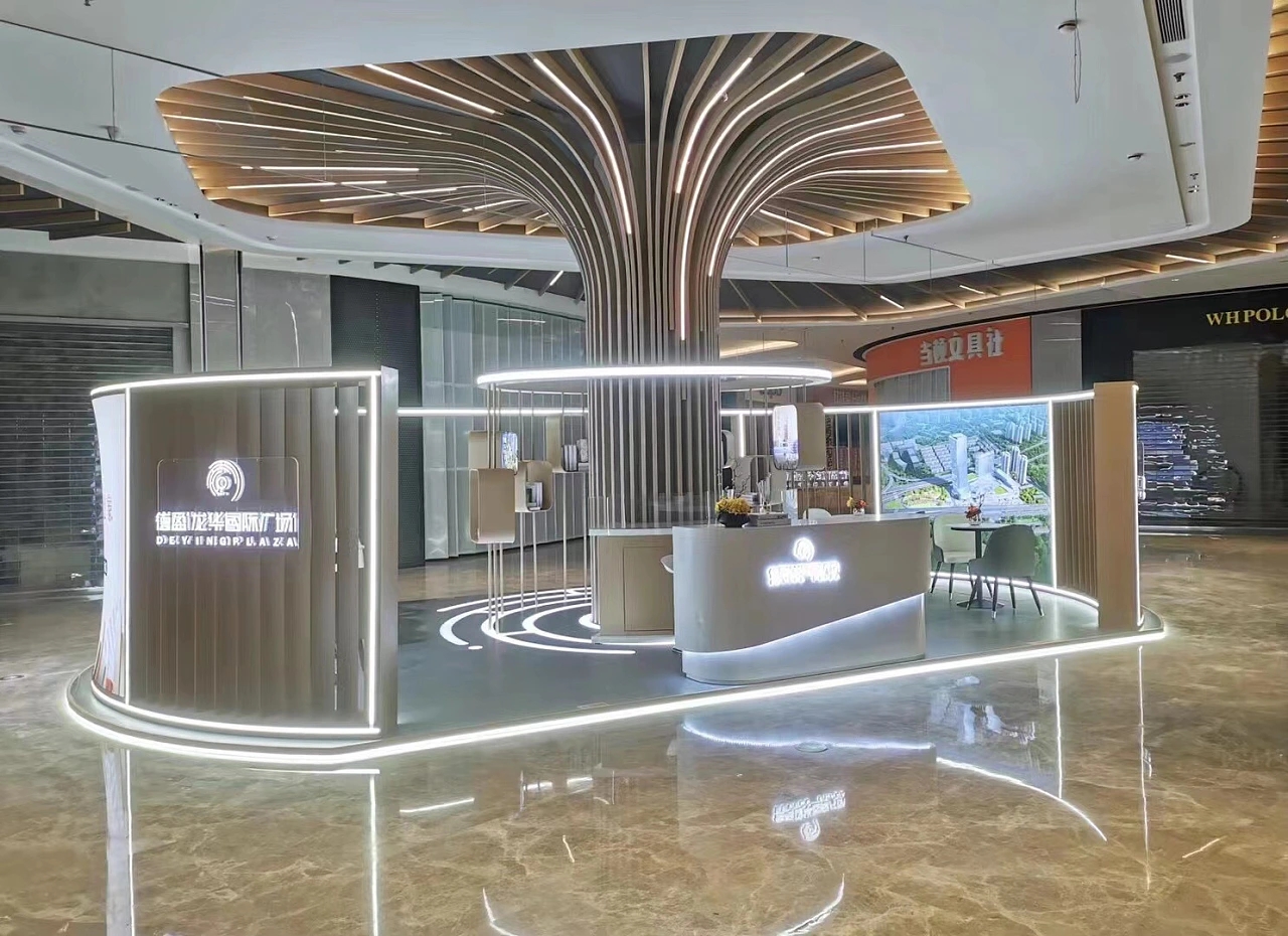 商場一樓德盈房地產展臺設計搭建及現場展示案例分析
